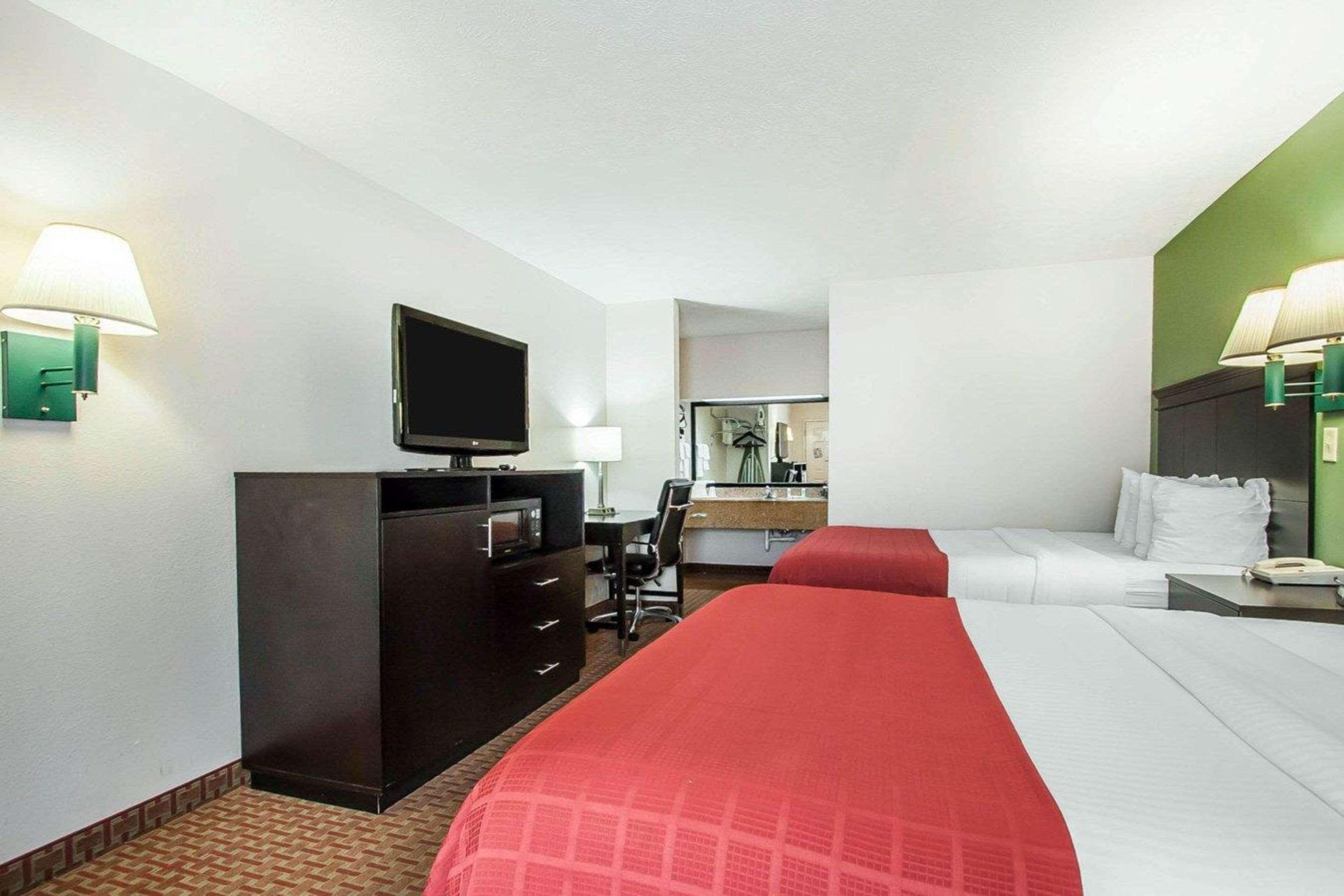 Quality Inn Savannah South Kültér fotó