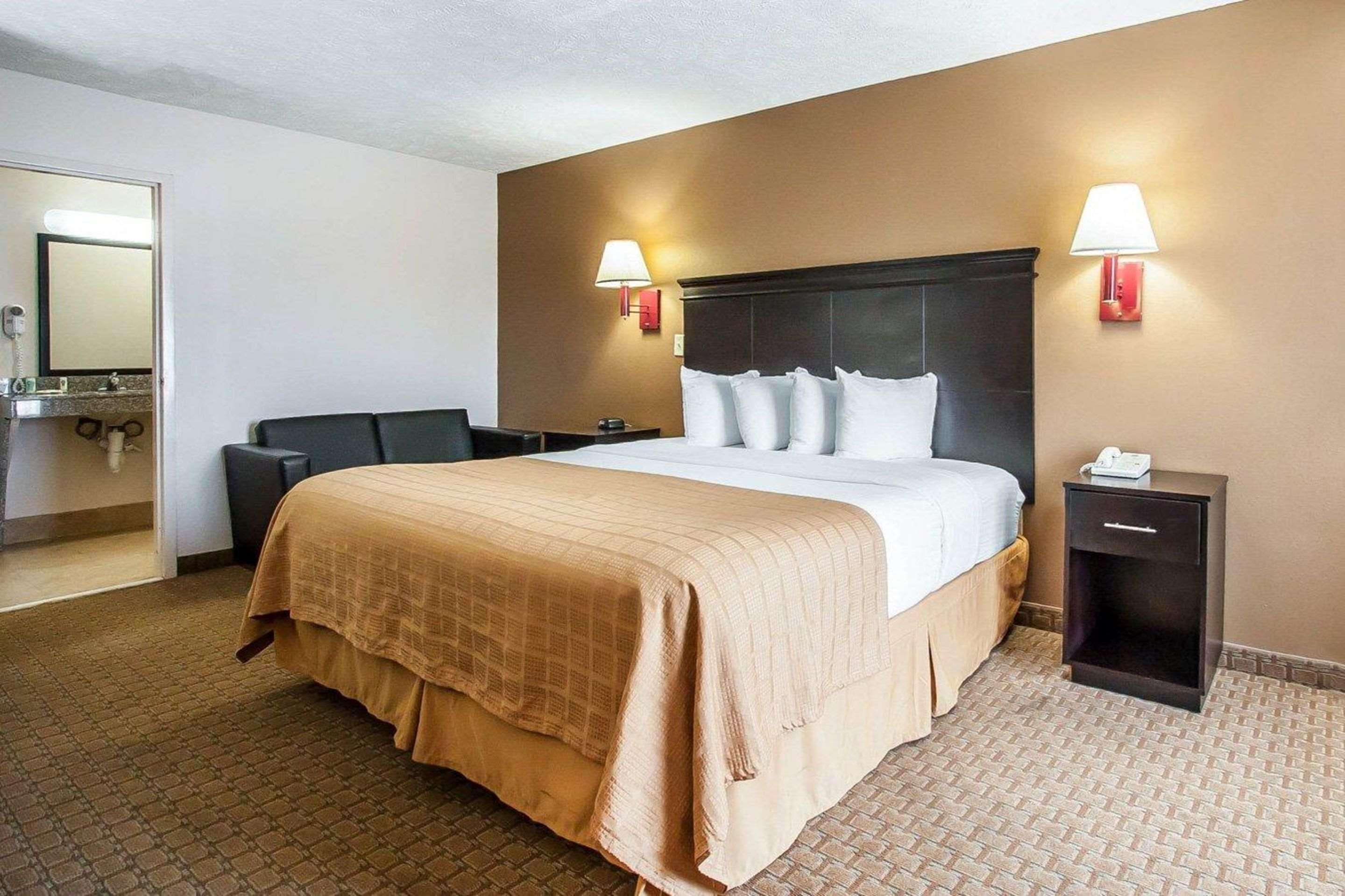 Quality Inn Savannah South Kültér fotó